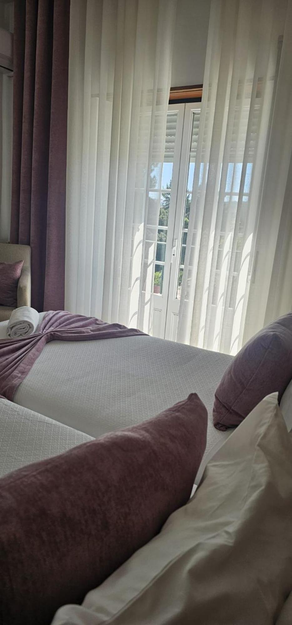 Hotel Louro Обидуш Экстерьер фото